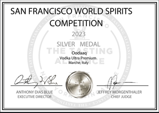 OODAAQ - VODKA Super Premium 40% - 70cl.